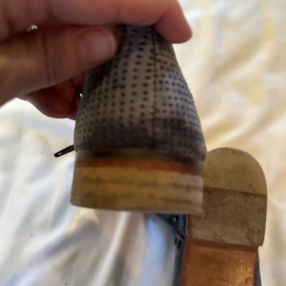 Free people booties/ low cut boots. Great condition on the boot. - Picture 5 of 7